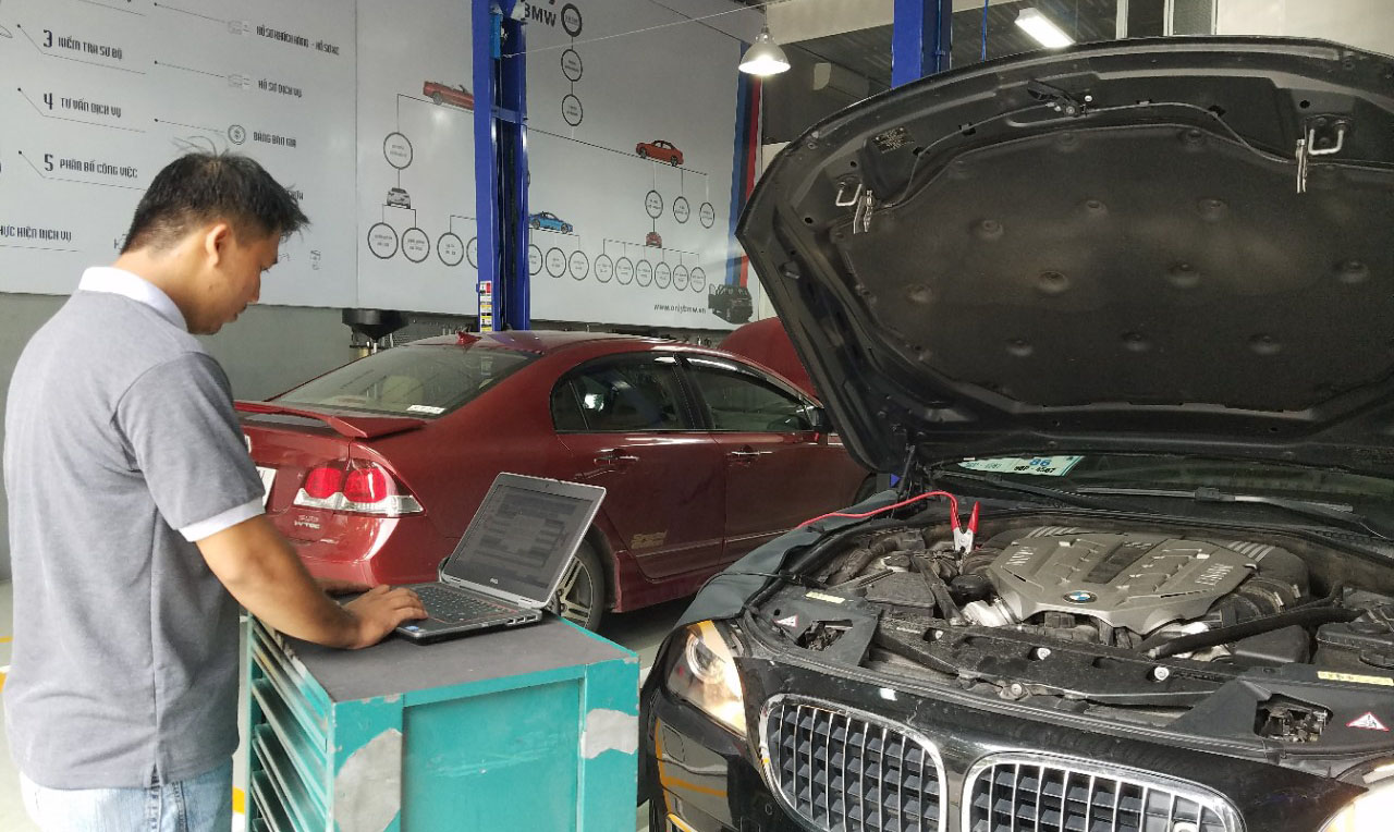 Sửa chữa xe BMW tphcm 